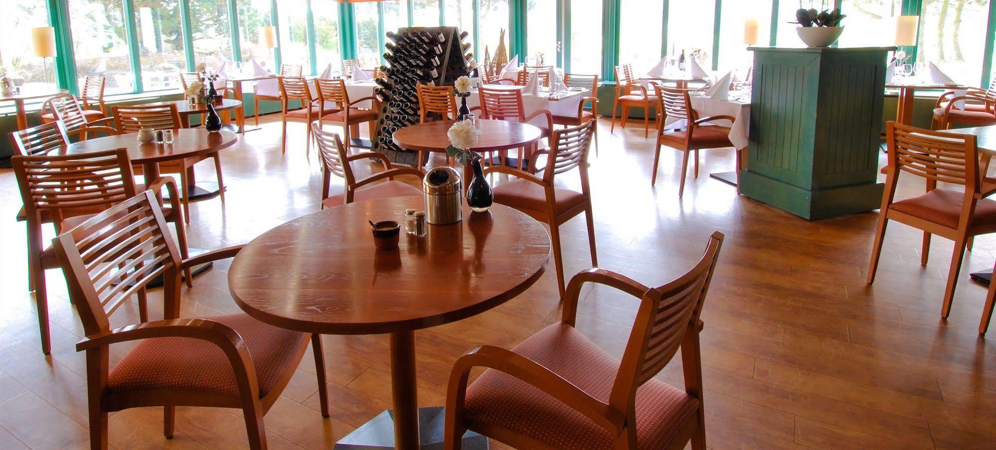 Fletcher Hotel-restaurant Amelander Kaap 4*